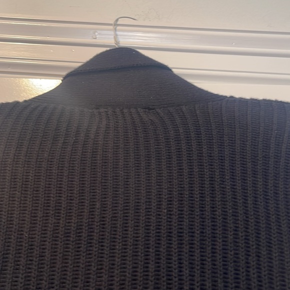 Zara man size large, black cardigan, front open gently used - Picture 6 of 8